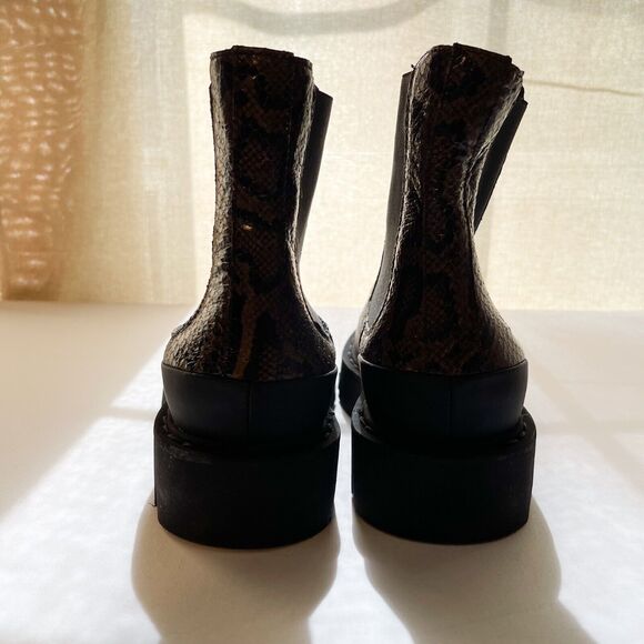 Aquatalia NWOB Women's Holy Snake Print Waterproof Chelsea Ankle Black Boots 6.5 - Picture 6 of 9